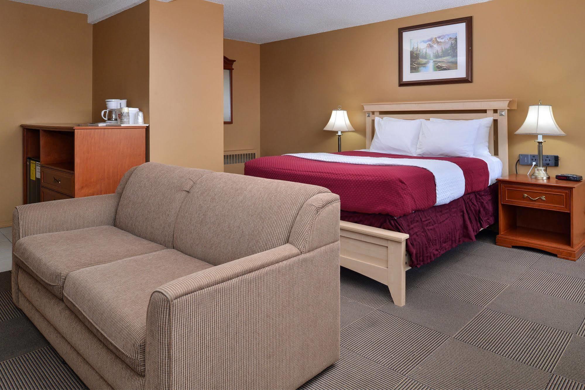 Econo Lodge Inn & Suites Drumheller Exterior photo